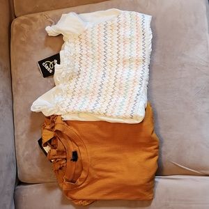 🔴2 Art Class Tops